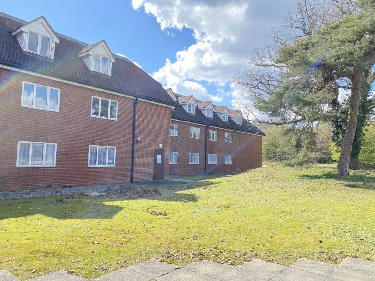 Ibis Budget Stansted Bishops Stortford Birchanger Esterno foto