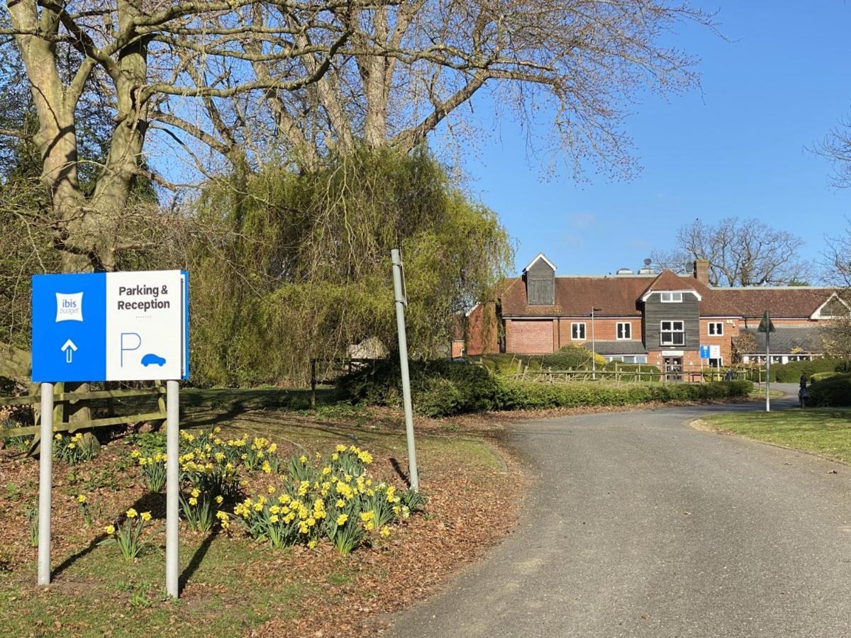 Ibis Budget Stansted Bishops Stortford Birchanger Esterno foto
