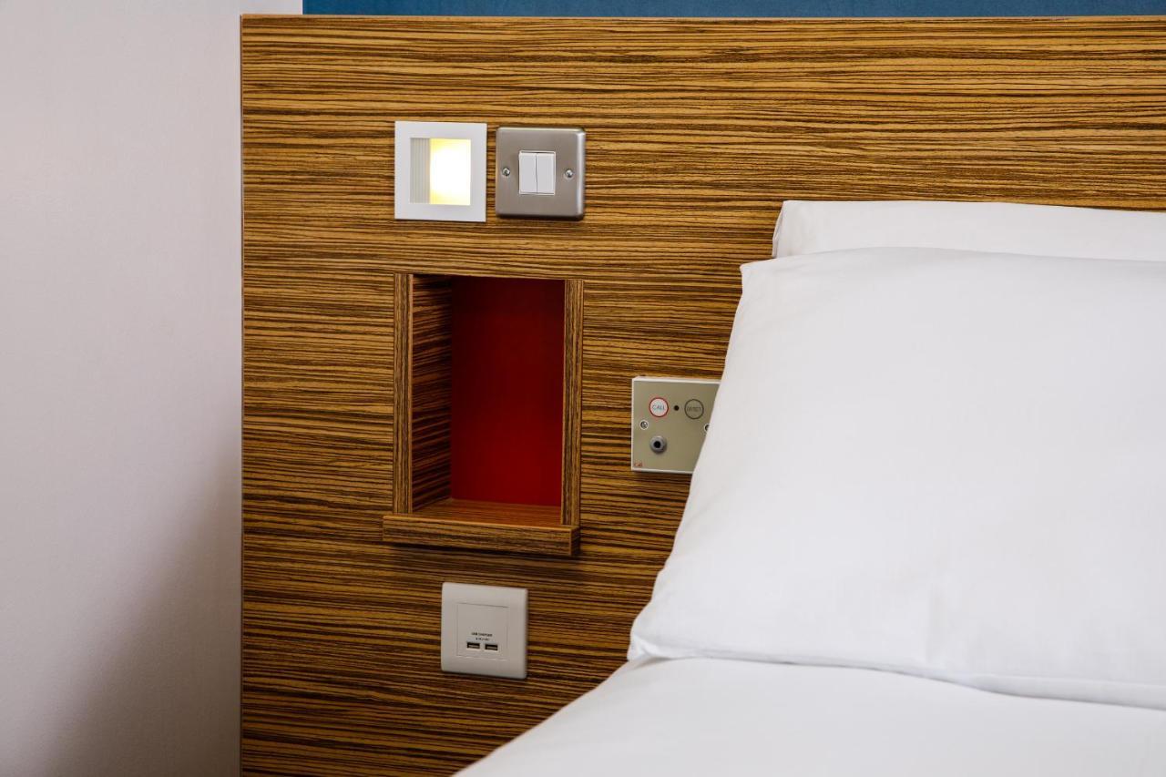 Ibis Budget Stansted Bishops Stortford Birchanger Esterno foto
