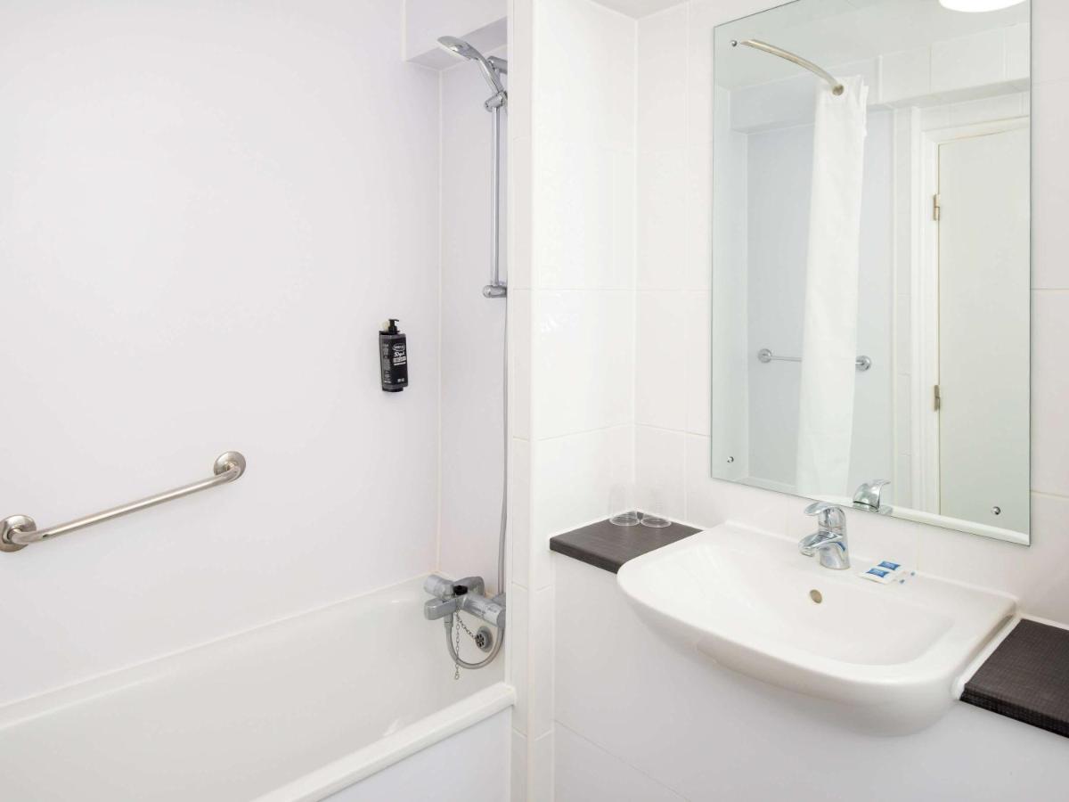 Ibis Budget Stansted Bishops Stortford Birchanger Esterno foto